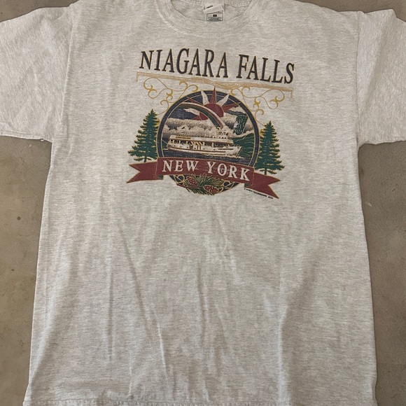Vintage ‘96 Niagra Falls New York Shirt Made in USA - Picture 6 of 8
